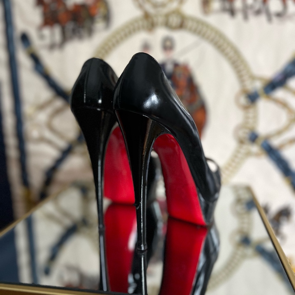 Christian Louboutin Black Patent Leather Lady Peep Toe Platform Size 39.5 Pumps 